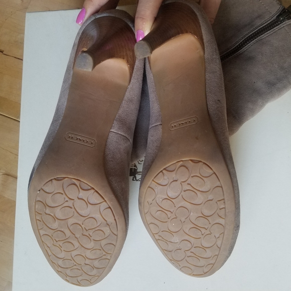 Suede Coach boots - Picture 2 of 6